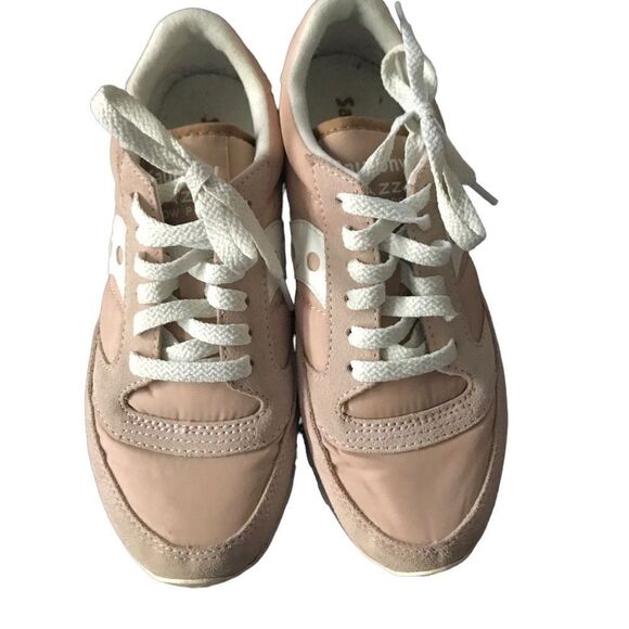 Saucily Shadow Original size 5.5 soft and sleek size 5.5 excellent condition - Picture 1 of 5